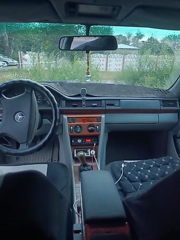 рычаг w210: Mercedes-Benz W124: 1992 г., 2.3 л, Механика, Бензин, Седан — 5