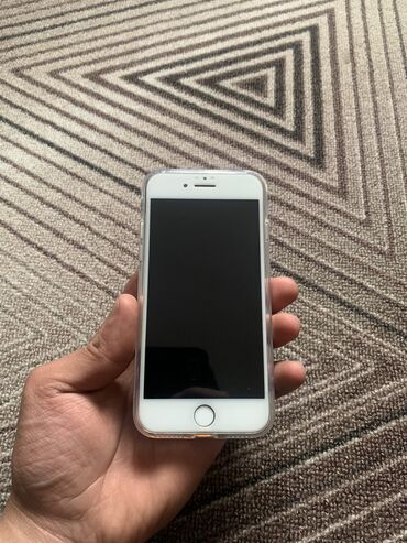 Apple iPhone: IPhone 8, Б/у, 64 ГБ, Белый, Чехол, 84 %
