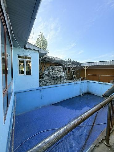Продажа коттеджей и домов: Просторный частный дом с большим количеством комнат и хозяйственными — 10