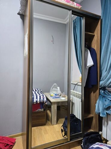 demir qapi ikinci el: İşlənmiş, Açılan, 2 qapılı Düz dolab, Dolab-asılqan, Azərbaycan