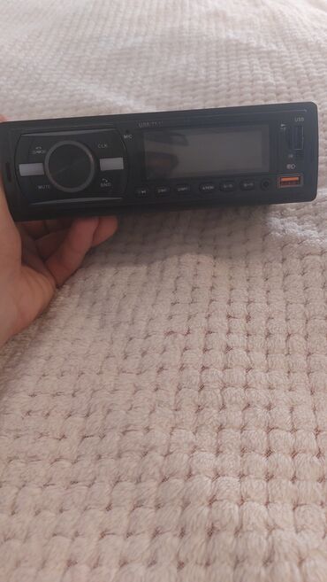 a10s ikinci el: Avtomobil üçün FM stereo radio və MP3 pleyer (Bluetooth ilə)