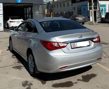 Hyundai: Hyundai Sonata: 2009 г., 2 л, Автомат, Газ, Седан