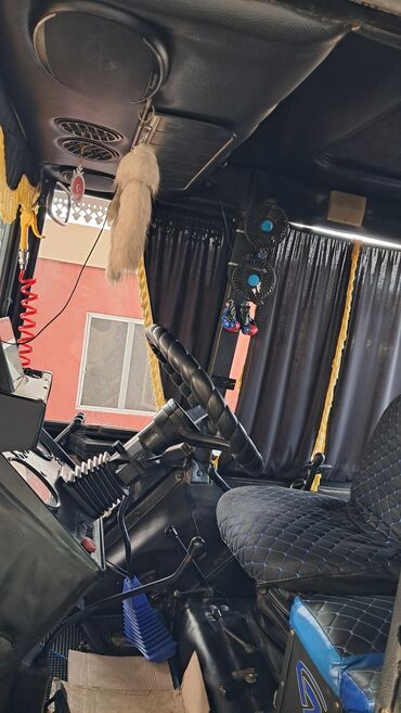 Traktorlar: Belarus 892 traktor - Model: Belarus 892, 4x4 çəkış - Kabin: geniş — 5