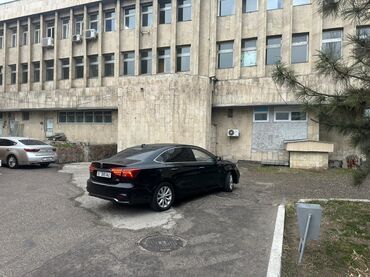 Roewe: Roewe i6: 2019 г., 1 л, Автомат, Бензин, Седан — 5