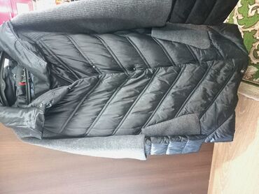 военные куртки: Продаю зимнюю женскую куртку. Почти новая, надевала 3 раза, немного