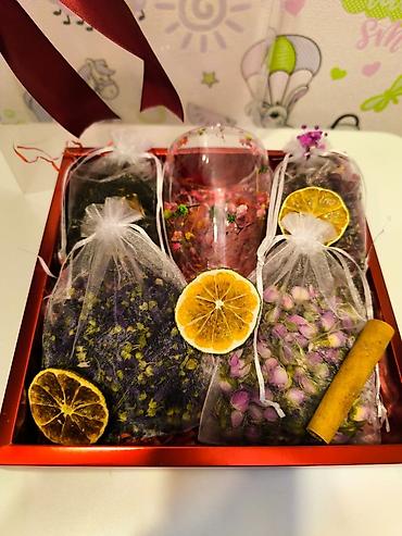 Hədiyyələr: Hədiyyə qutuları və tematik setlər - Şirniyyat qutuları: Bölməli — 34