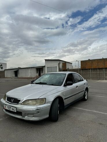 рассрочка авто без первоначального взноса: Honda Accord: 2002 г., 2 л, Автоматические, Бензин, Седан