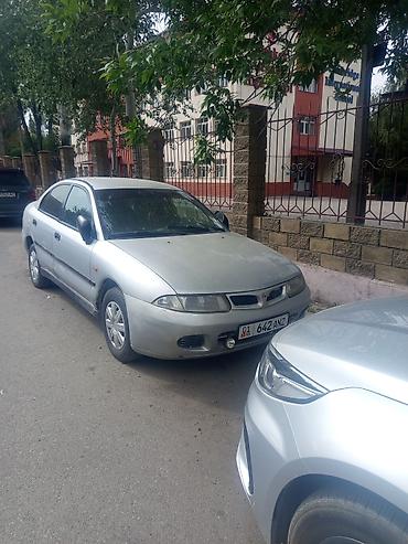 byd e2 2024: Mitsubishi Carisma: 2003 г., 1.8 л, Механика, Бензин, Седан — 2