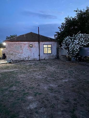 Həyət evləri və villalar: 🏡 Satılır – 16 sot həyət evi 📍 Ünvan: Köhnə Suraxanı ✅ Həyətdə — 1