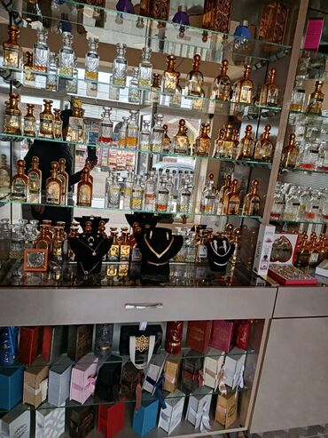 прозрачные решетки на окна цена: Abyektin içindəki mallar satılır :bujiterya, parfum və mebellərlə