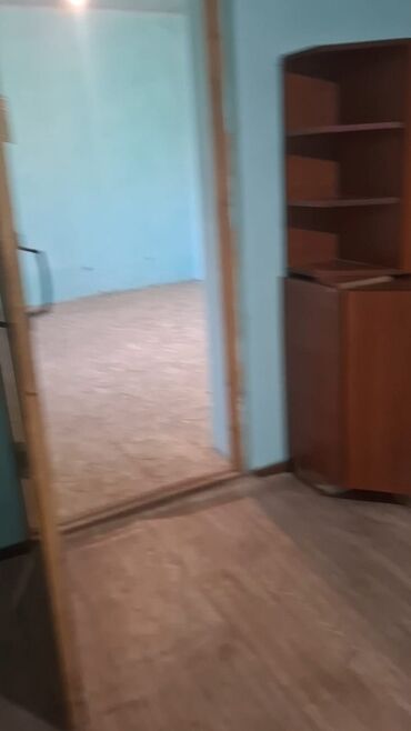 Долгосрочная аренда домов: Сдам в аренду!!Дом из кирпича с отдельным входом и крыльцом. Основные at lalafo.kg — 4 Долгосрочная аренда домов: Сдам в аренду!!Дом из кирпича с отдельным входом и крыльцом. Основные — 4