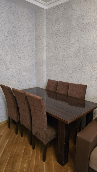 Masa və oturacaq dəstləri: Qonaq otağı üçün, İşlənmiş, Açılmayan, Kvadrat masa, 6 stul