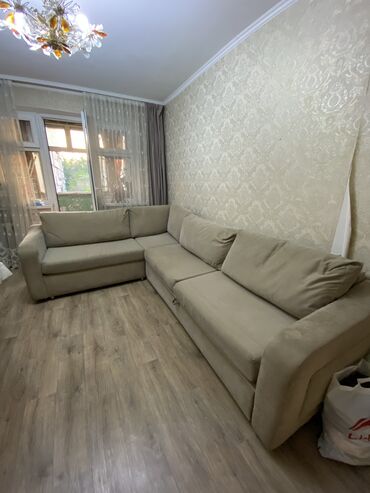 Раскладные диваны: Раскладной диван, Б/у, Двухстворчатая, Велюр