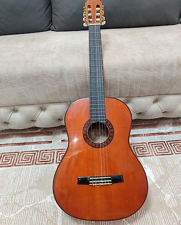 gitara uşaq ucun: Valencia klassik gitara Türkiyeden getirmişem gövdəsində və ya qolunda — 1