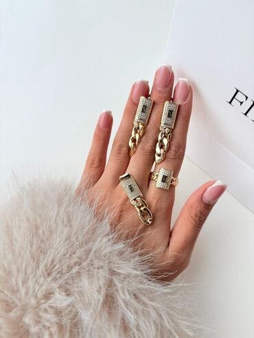 Bijuteriya dəstləri: Qadınlar üçün zərgərlik aksesuarları dəsti və ayrı-ayrı modellər - — 1