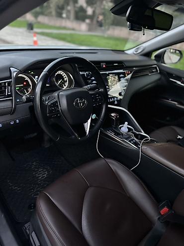 byd e3: Toyota Camry: 2019 г., 2.5 л, Автомат, Гибрид, Седан — 5