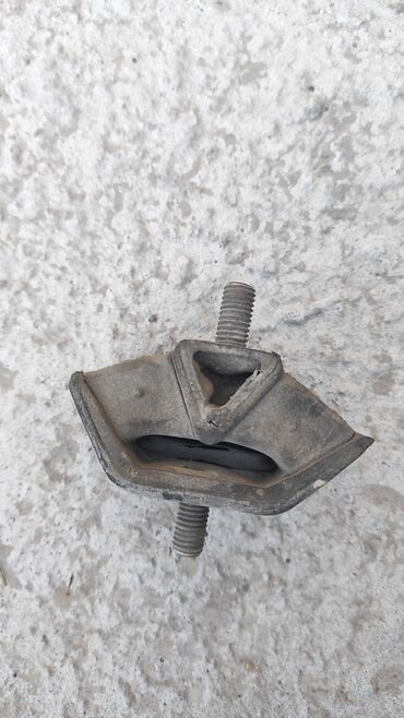 Другие автозапчасти: Запчасти на BMW e30 — 47