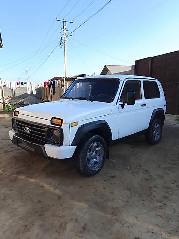 зил 52: ВАЗ (ЛАДА) 4x4 Нива: 2000 г., 1.6 л, Механика, Бензин, Внедорожник — 1