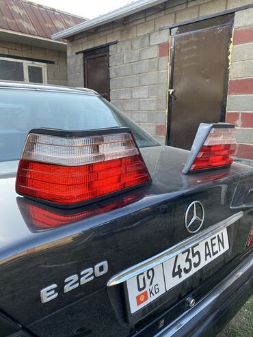 решетка 124 ешка: Комплект стоп-сигналов Mercedes-Benz Новый, Оригинал, Германия