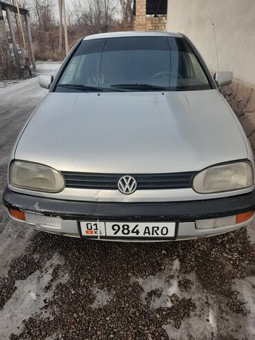 Volkswagen: Volkswagen Golf: 1992 г., 1.8 л, Механика, Бензин, Хэтчбэк