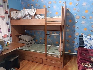 ширму высокую: Продаю двухярусную кровать размеры длина 2.05 
высота 1,85
ширина 0,97 — 3