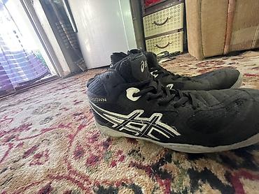 ролик обувь: Кроссовки для борьбы ASICS (пара на фото) - Тип — 5