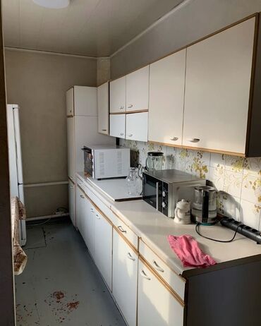 продажа дома иссык куль кашара сарай: 12 м², 4 комнаты, Подвал, погреб, Забор, огорожен