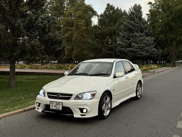 Toyota: Toyota Altezza: 2000 г., 2 л, Автомат, Бензин, Седан