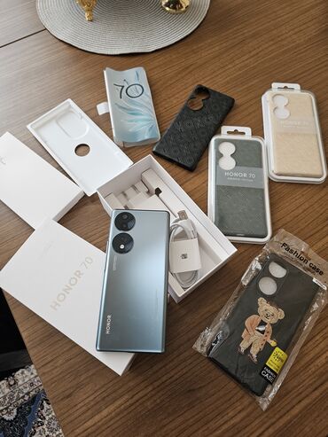 teze telefon qiymetleri: Honor 70, 8 GB, rəng - Yaşıl, Sensor, Barmaq izi, İki sim kartlı