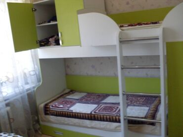 двухъярусная кровать диван: Продам: Кровать двухъярусная. Длина 3 метра, высота 212 см, ширина 84