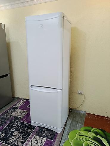 Бытовая техника: Холодильник Indesit, Б/у, Двухкамерный, De frost (капельный), 60 * 190 * 60 — 3