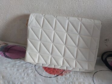 christian dior torbe: Elegant purse, Material: Faux leather at lalafo.rs christian dior torbe: Elegant purse, Material: Faux leather