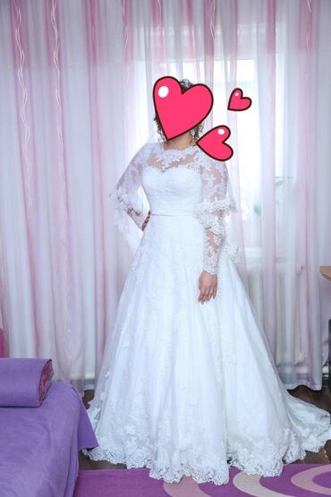 счастливое свадебное платье: Продаю шикарное свадебное платье цвета айвори. Кружевной лиф, умеренно