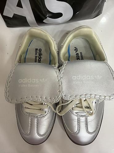 Krasofkalar və idman ayaqqabıları: Adidas x Wales Bonner uniseks krossovkaları - Model: Adidas Originals — 4