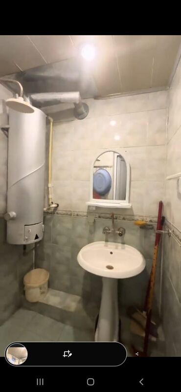 Köhnə tikili: Ev yerləşir Azəritifaqda praspektə baxan binanın arxasındakı -da lalafo.az — 7 Köhnə tikili: Ev yerləşir Azəritifaqda praspektə baxan binanın arxasındakı — 7