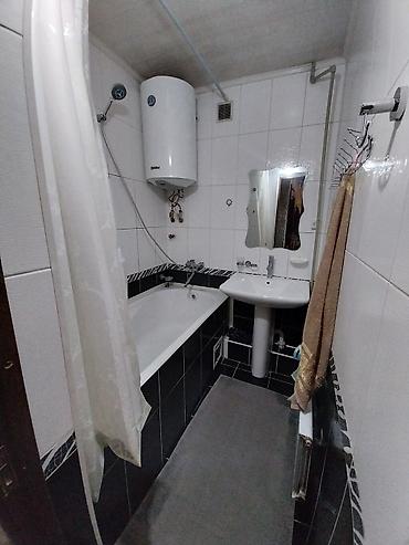 11 00: 3 комнаты, 70 м², ул. Курманжан Датка-Гапара Айтиева, Индивидуалка, 2 этаж, Евроремонт — 9