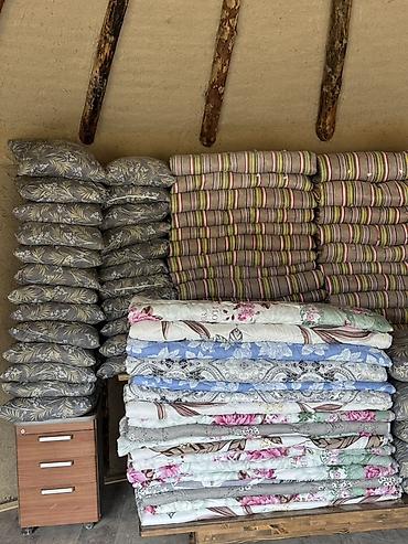 маевка стол: Тёплые матрасы и постельные принадлежности ручной работы - Матрасы — 3