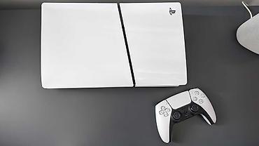 Playstaion 5 slim 1 tlb. Qutu açılıb amma işlənməyib. 2 orjinal pult lalafo.az -da Playstaion 5 slim 1 tlb. Qutu açılıb amma işlənməyib. 2 orjinal pult