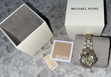 pierre lannier zenski satovi: Classic watch, Michael Kors, Female