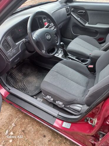 аваоийный авто продаю: Hyundai Elantra: 2005 г., 1.6 л, Механика, Бензин, Седан