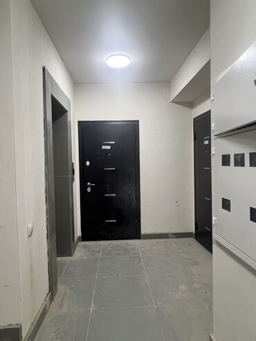 кое жар: 2 бөлмө, 60 кв. м, Элитка, 2 кабат, ПСО (өзү оңдоп түзөтүп бүтүү үчүн)
