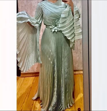 прихожая под заказ: Ziyafət libasları Prakata verilir