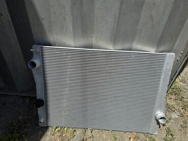 купить радиатор охлаждения: Основной радиатор охлаждения bmw x5 f15 новый аналог . цена 13000