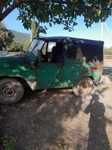 авто фольксваген пассат: UAZ Oğuz rayonundadır. təcili satıldığı üçün qiyməti 1500 manatdır