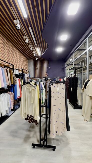 Другая женская одежда: LAVEN — магазин женской одежды и аксессуаров. Продается готовый бизнес — 9