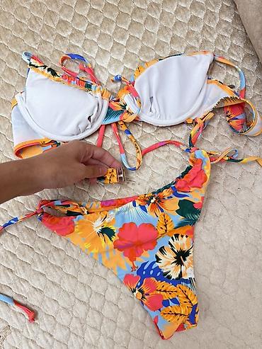 Купальники: İki hissəli qadın bikini dəsti Yenidi,istifade olunmayib. Real — 1