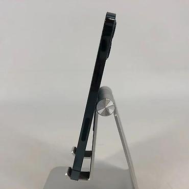 Apple iPhone: Apple iPhone – plava varijanta sa trostrukom zadnjom kamerom - Ekran — 6