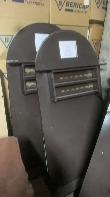 ткань для бильярдного стола: Подаю стойки для шаров от бильярда 6шт по 6 тысяч состояние хорошая и