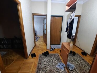 Köhnə tikili: Bakı, 8-ci mikrorayon, 4 otaqlı, Köhnə tikili, m. Azadlıq Prospekti, 110 kv. m — 1