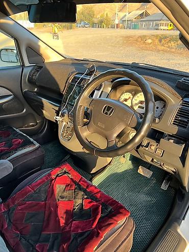 Honda: Honda Stream: 2002 г., 2 л, Типтроник, Бензин, Универсал — 6